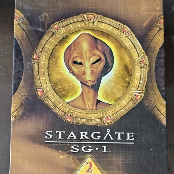Stargate DVD Sets Season One And Season Two - Picture 5 of 6